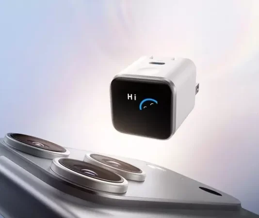 Революция в зарядных устройствах: Anker представила Nano Charger с интеллектуальным дисплеем