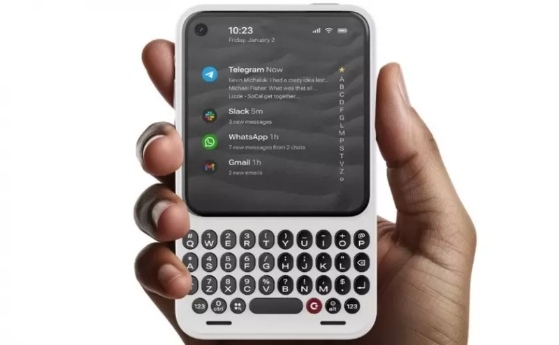 Как Clicks Communicator переопределяет облик современных смартфонов
