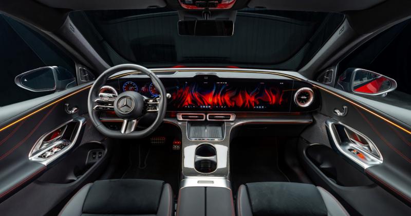 Mercedes-Benz выводит на рынок США электрический GLC, напичканный передовыми технологиями