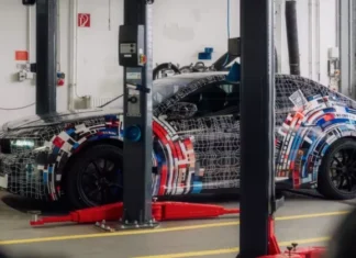 BMW M разрушает стереотипы: Как электрические суперкары изменят мир производительности