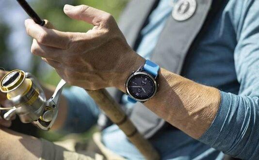 Часы для моряков Гармин