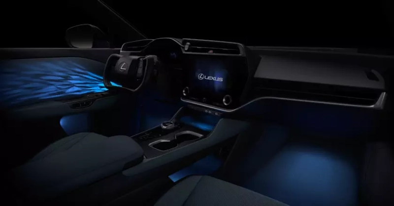 Lexus RZ подтверждает: интерьер может быть и стильным, и функциональным