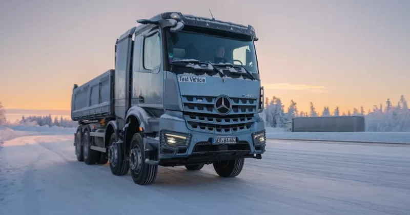 Innovation on Wheels: How the Mercedes-Benz eArocs 400 Forges a New Path in Electric Mobility
