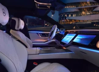 Mercedes-Benz раскрыл революционную технологию: Как массаж головы изменит комфорт в автомобиле