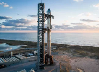 SpaceX меняет стратегию: почему Маск выбрал Луну вместо Марса