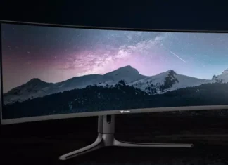 Гигантский монитор Thermaltake: Как создать идеальный экран для геймеров и профессионалов