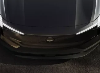 Volvo EX30 Black Edition: Темный стиль и электрическая мощь британского рынка