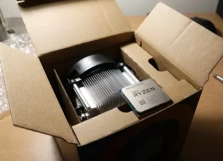 Технологическая лотерея: пользователь случайно получил новый процессор AMD вместо кулера