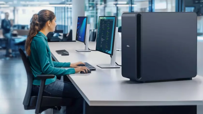 Внутренняя конструкция Dell Pro Max GB300