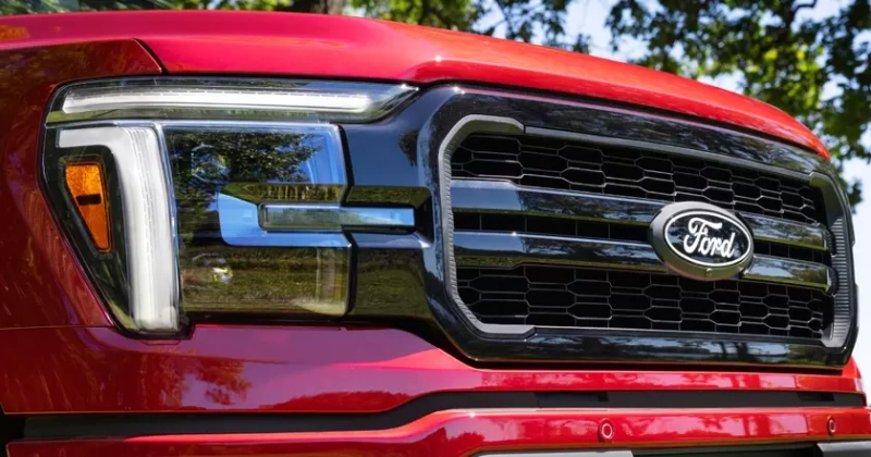 Luxury Meets Utility in the Ford F-150 Lariat: What Geeks Need to Know