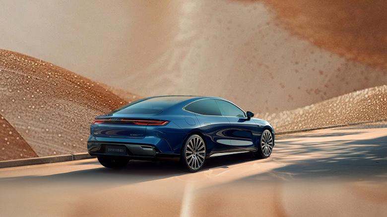 Интерьер Geely Galaxy Star 8 Voyager