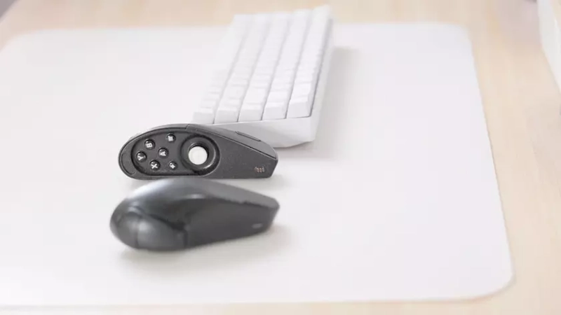 Новая эра игровых аксессуаров: знакомьтесь с мышью-трансформером Phase