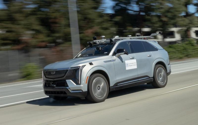 Тестирование систем автономного вождения Cadillac Escalade IQ