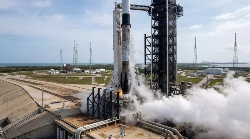 Запуск ракеты Falcon 9 компании SpaceX