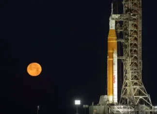 NASA готовит революцию: Starship SpaceX заменит дорогостоящую ракету SLS в лунной программе