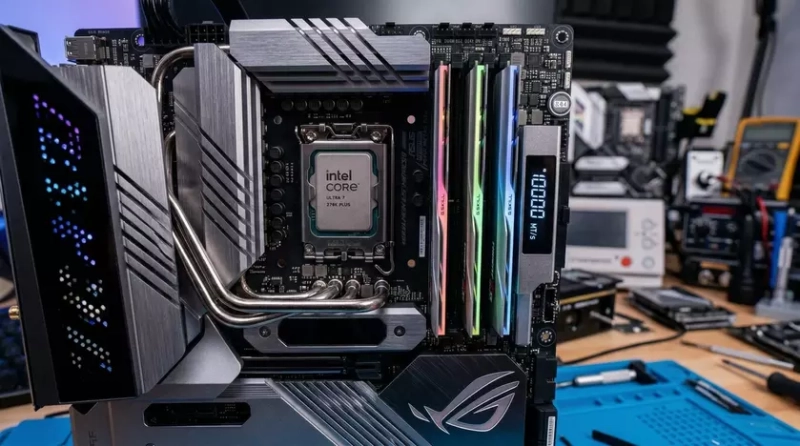 Модули памяти G.Skill Trident Z5 на стенде