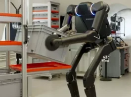 Renault представила революционных гуманоидных роботов: как Calvin-40 меняет производство электромобилей