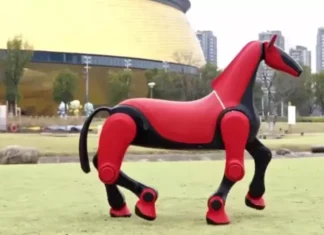 Робо-пони от Deep Robotics: Китайские инженеры создали необычного механического скакуна