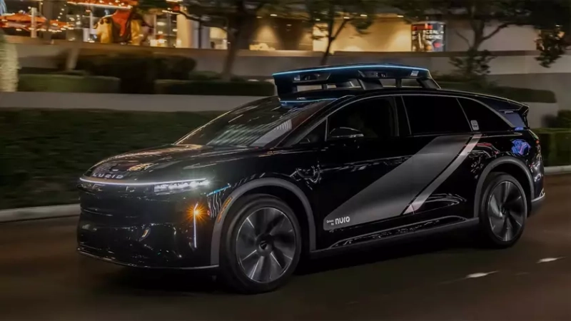 Автономный автомобиль Nuro на испытаниях в городе