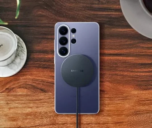 Samsung Galaxy S26: Как корейцы «раскрутили» беспроводную зарядку с подвохом