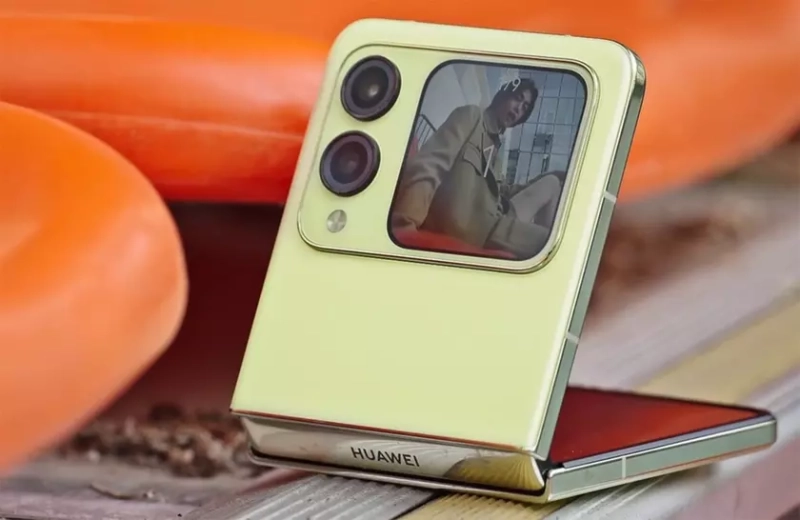 Складной смартфон Huawei Nova Flip