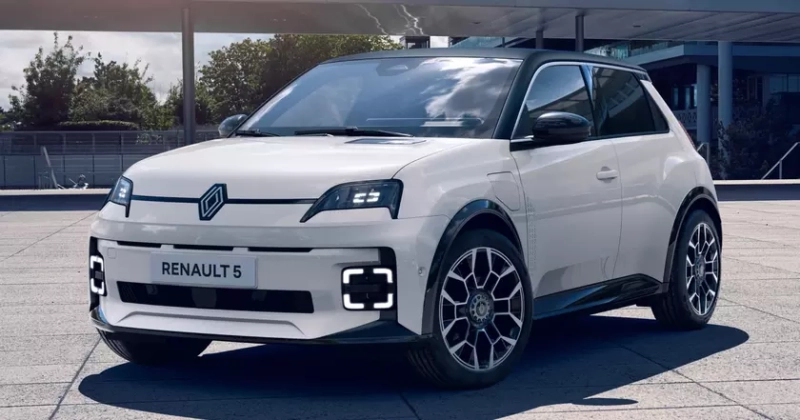 Reviving a Legend: Renault 5 E-Tech Embraces an All-Electric Makeover