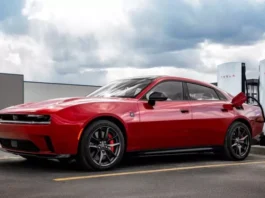 Зарядка без границ: Как Stellantis присоединился к революции Tesla Supercharger