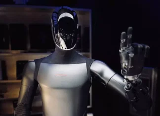 Tesla Optimus: как робот-курьер раскрыл будущее автономной доставки