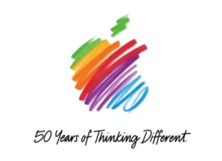 Революция продолжается: Тим Кук раскрыл философию Apple накануне 50-летия компании