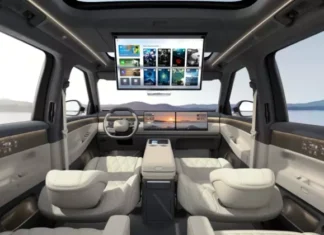 Volkswagen представил революционный электрокар: кинотеатр на колесах с генератором