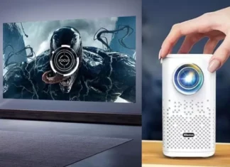 XElectron PocketBeam: карманный проектор, который заменит домашний кинотеатр