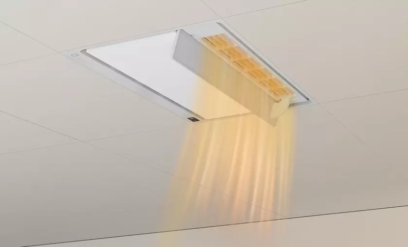 Умный обогреватель Xiaomi Mijia G20 на потолке ванной комнаты