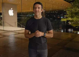 Революция складных смартфонов: Джон Тернус возглавит презентацию iPhone Ultra за $2000