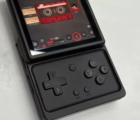 Anbernic RG Rotate: Возрождение легендарной формы Motorola Flipout в мире ретро-гейминга