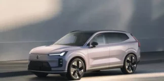 Volvo XC70 к 99-летию: Технологический прорыв с кинотеатром на лобовом стекле