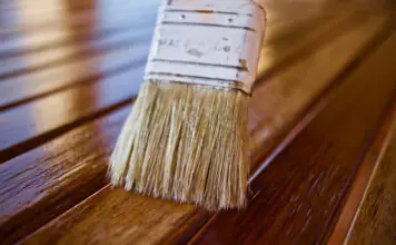 Обновление лакового покрытия на мебели Обновление лакового покрытия на мебели