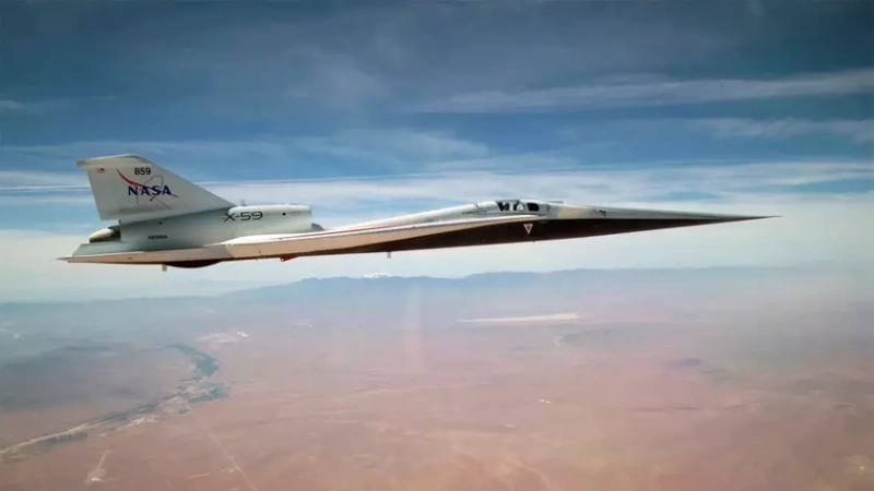 Экспериментальный самолет NASA X-59 в полете