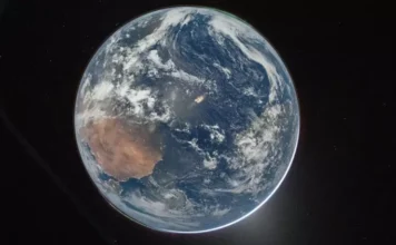 NASA раскрыло эксклюзивный кадр Земли с борта корабля Orion: первое фото астронавта за 50 лет