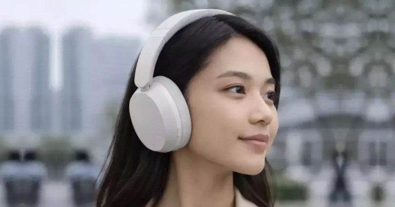 Полноразмерные наушники Redmi Headphones Neo белого цвета