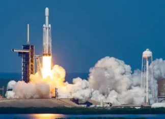 SpaceX возвращается: Falcon Heavy готовится к стратегическому запуску в Тихоокеанский регион