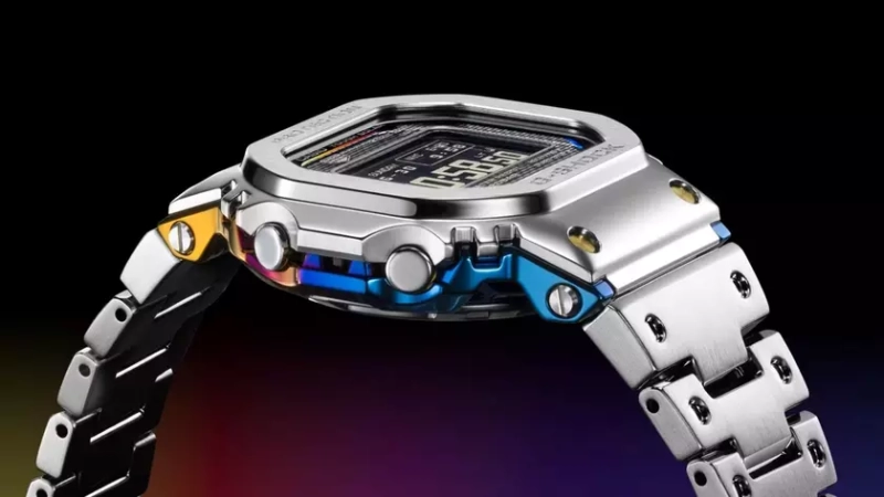 G-Shock GMW-BZ5000RC-1 с градиентным корпусом