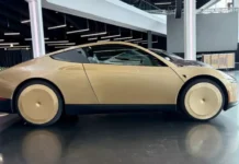 Tesla запустила производство беспилотных такси будущего: Cybercab выходит на дороги