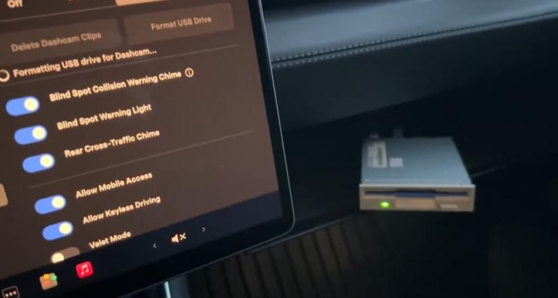 Тесла на дискетах: как украинский инженер скрестил электрокар с технологиями 90-х