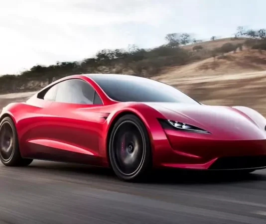 Tesla Roadster 2026: Последний шанс для настоящих водителей перед эпохой роботакси