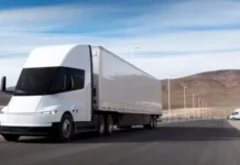 Tesla Semi: революция в грузоперевозках стартовала — первый массовый электротягач уже едет