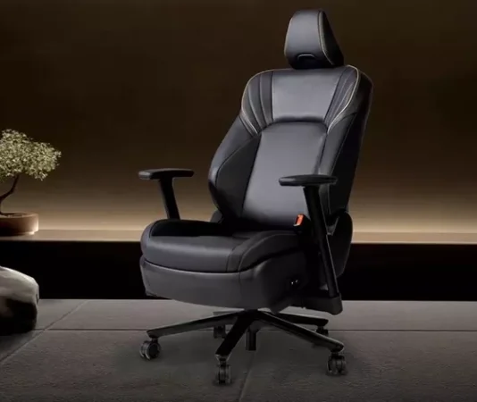 Toyota протестировала революцию офисного комфорта: автомобильное кресло Crown, которое изменит вашу рабочую зону