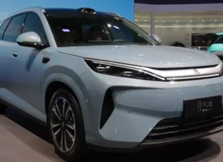 BYD Yuan Plus: Революция электрического кроссовера с задним приводом и продуманным интерьером