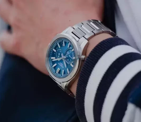 Тонкие и умные: Casio представила европейскую линейку Edifice EQB-1300 с солнечной зарядкой