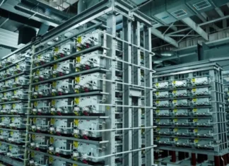 CATL раскрыл секреты будущего энергетики: как тестируют батареи за $441 миллион