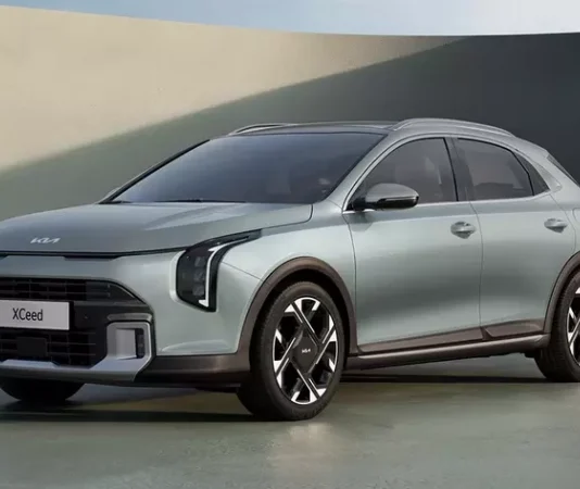 Kia XCeed 2027: Электростайлинг для бензинового кросс-хэтчбека
